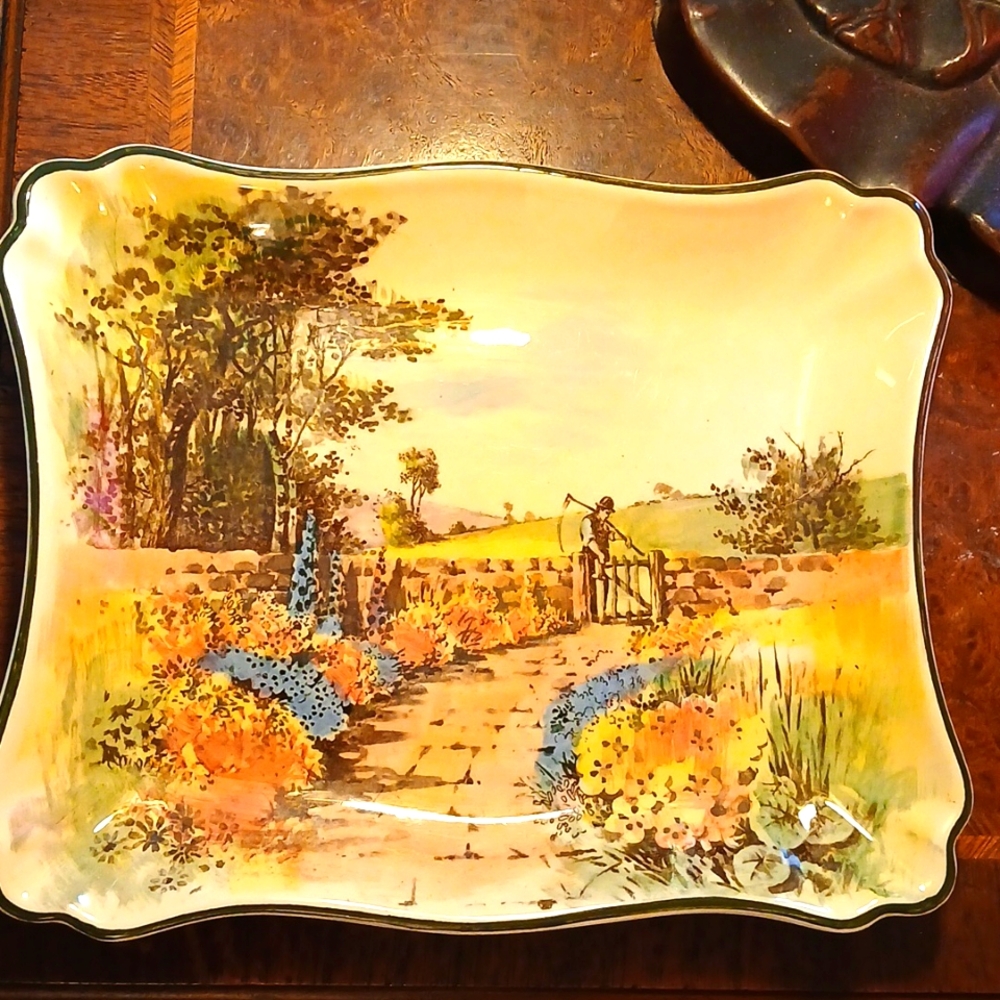 1935 Royal Doulton series ware shallow platter